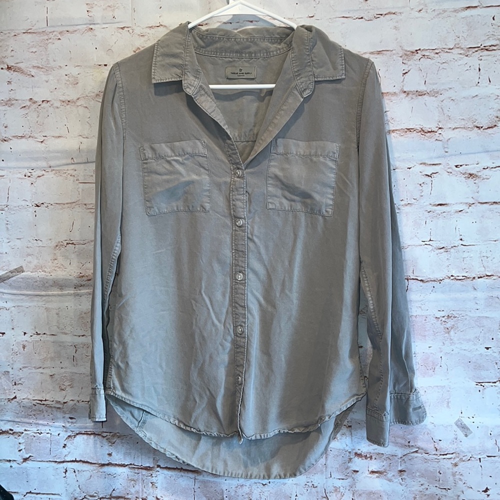 Thread and supply small button down casual blouse grey collared neck oversized